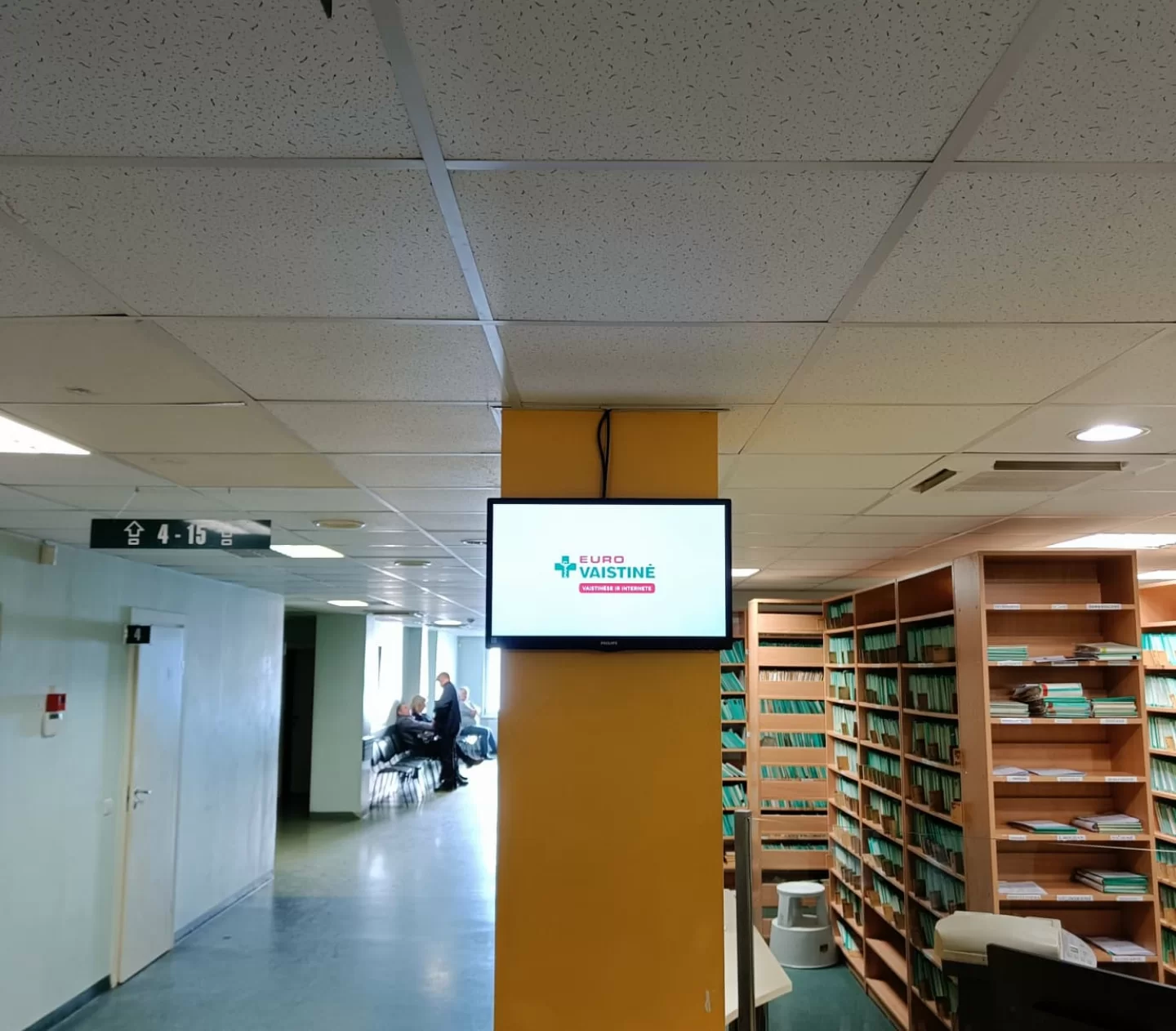 Reklaminiai ekranai Alytaus apskrities S. Kudirkos ligoninės konsultacijų poliklinikoje