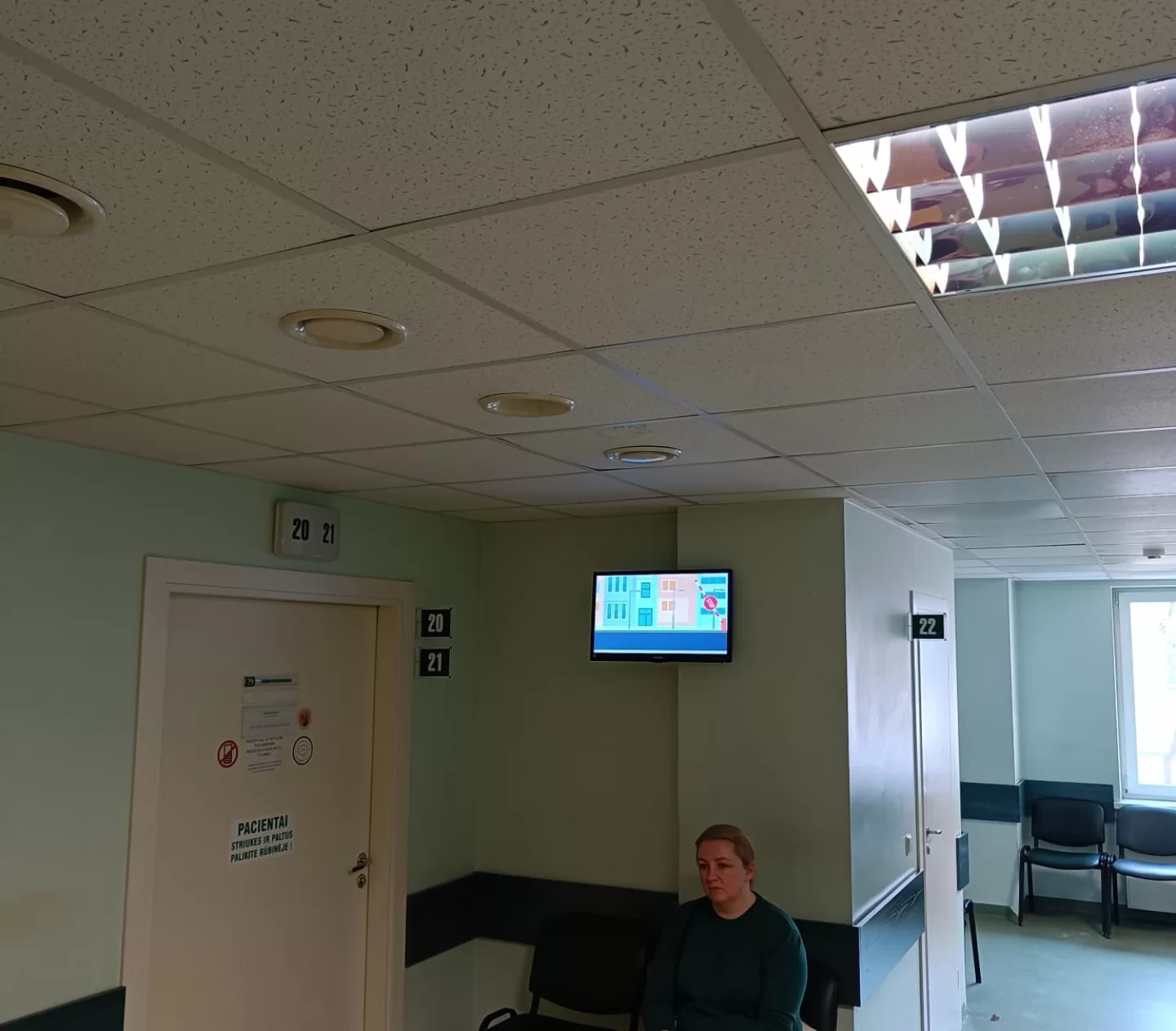 Reklaminiai ekranai Alytaus apskrities S. Kudirkos ligoninės konsultacijų poliklinikoje