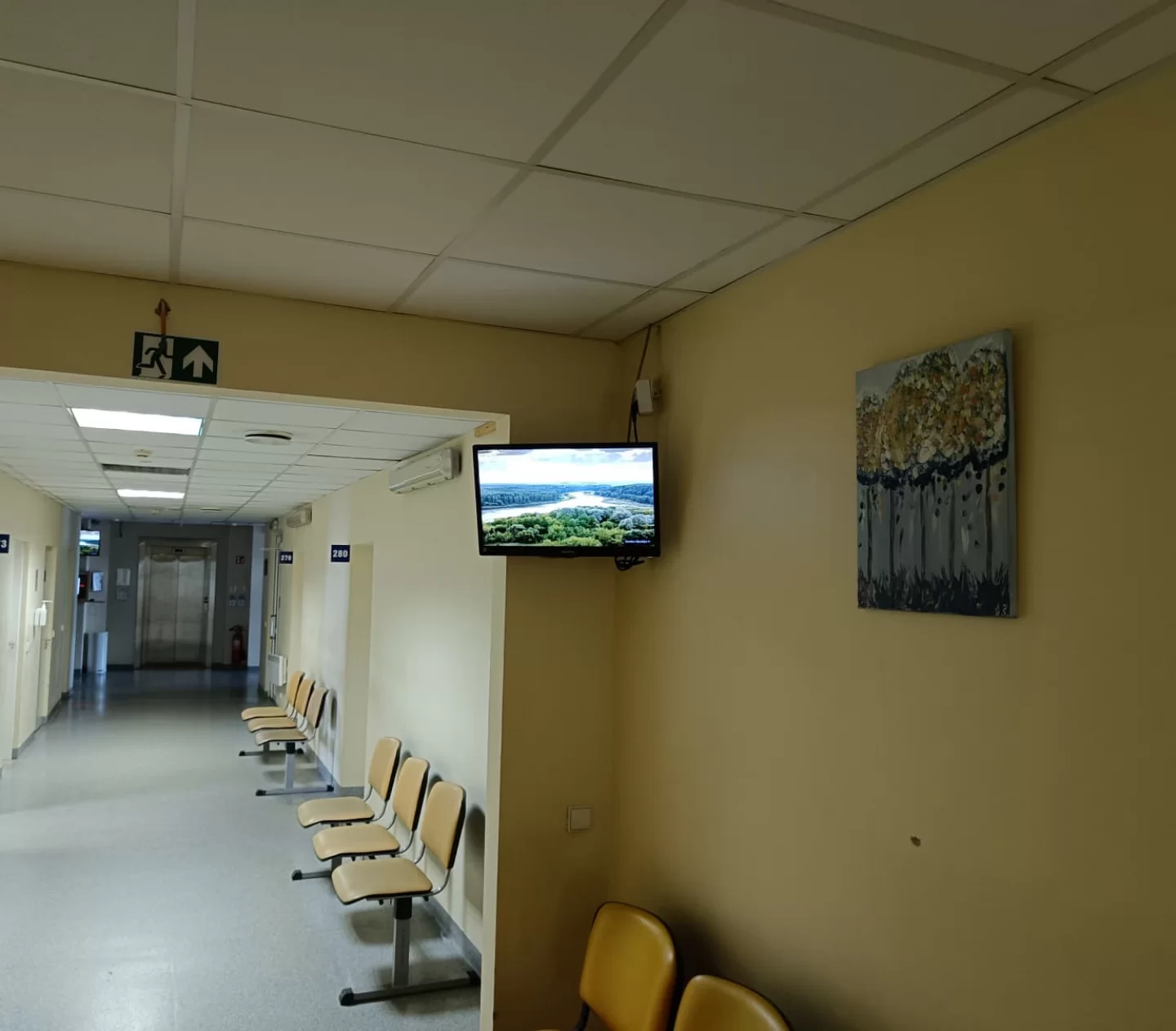 Reklaminiai ekranai Kauno miesto poliklinikoje, Šilainių padalinys