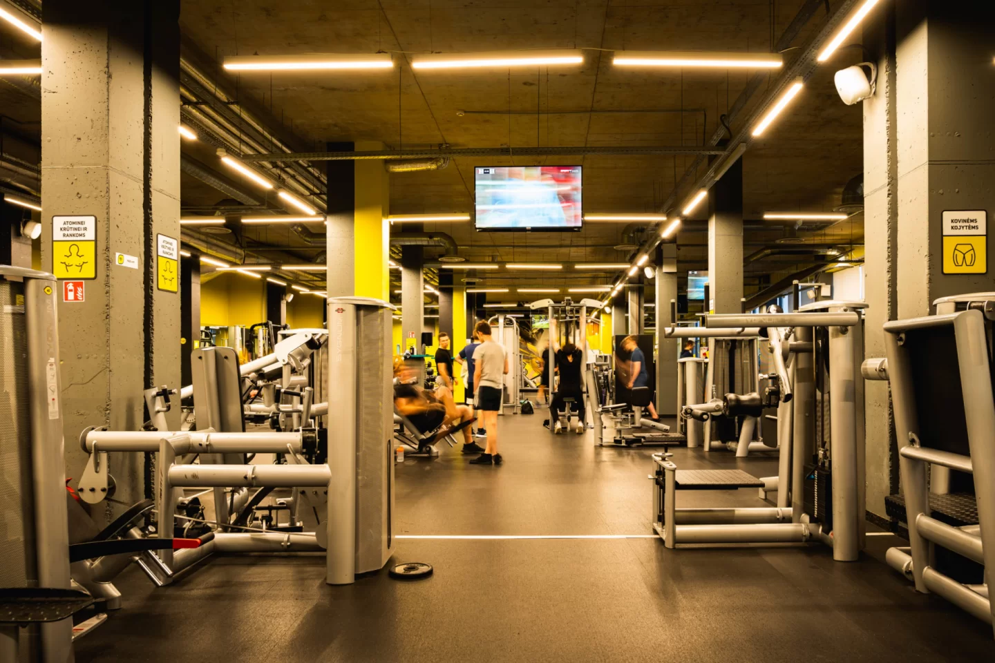 Lemon Gym Pilaitė reklaminiai ekranai