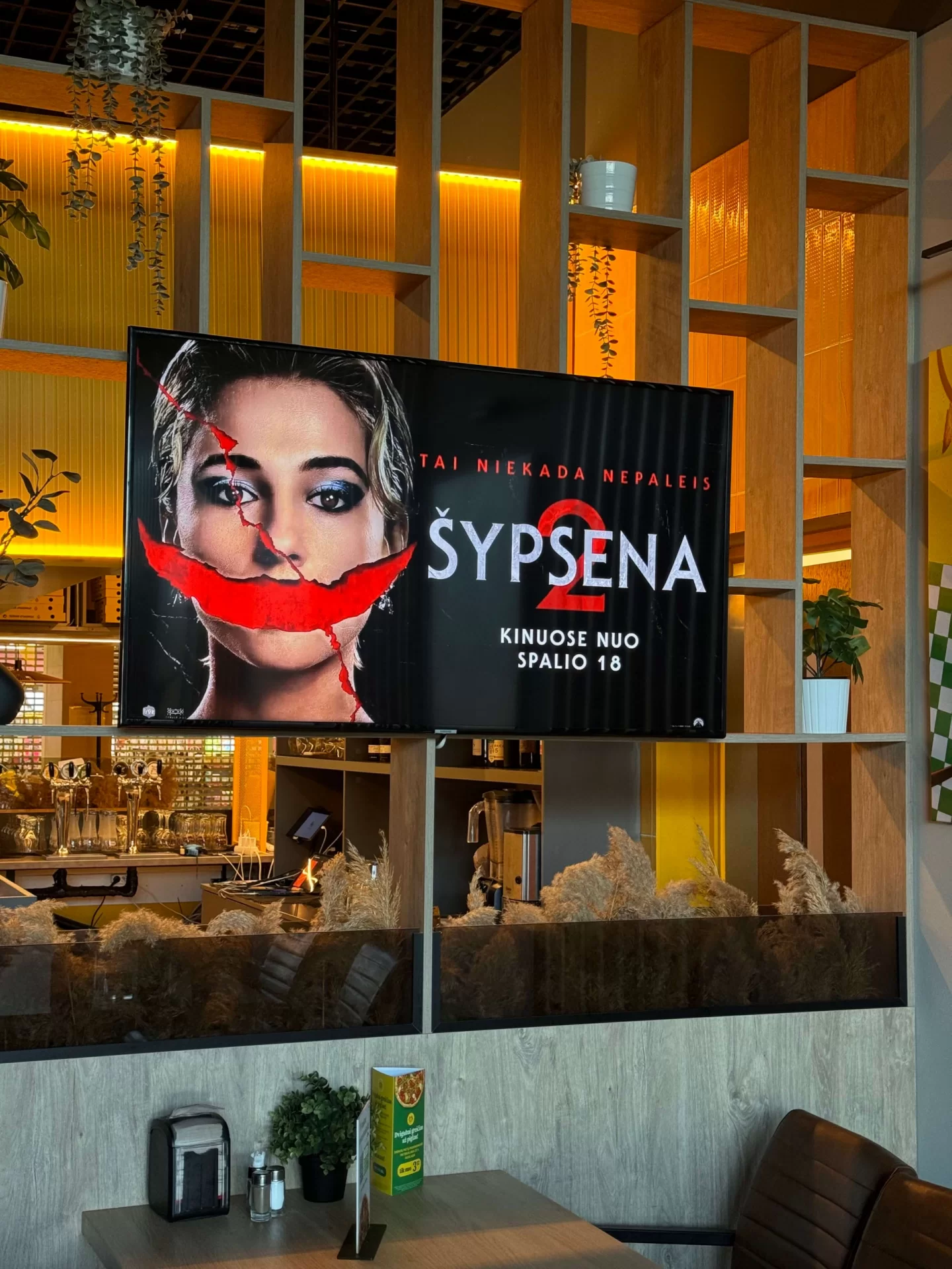 Čili Pizza PPC Akropolis reklaminiai ekranai