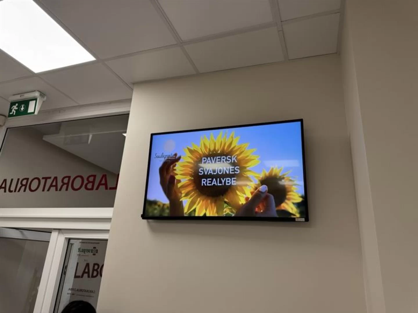 Reklaminiai ekranai VŠĮ Vilniaus centro poliklinikoje,  Diagnostikos centre