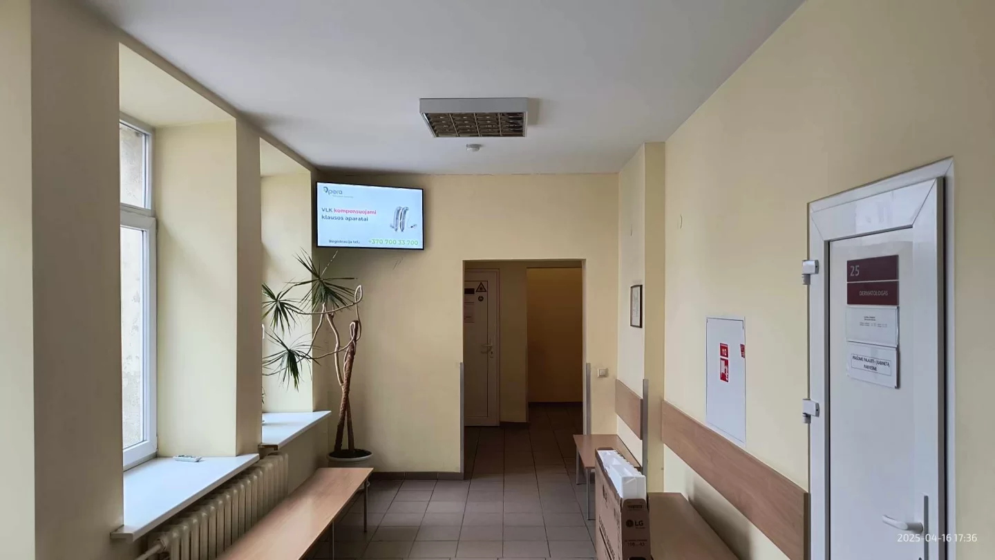 Reklaminiai ekranai VŠĮ Vilniaus centro poliklinikoje, Vytenio filiale