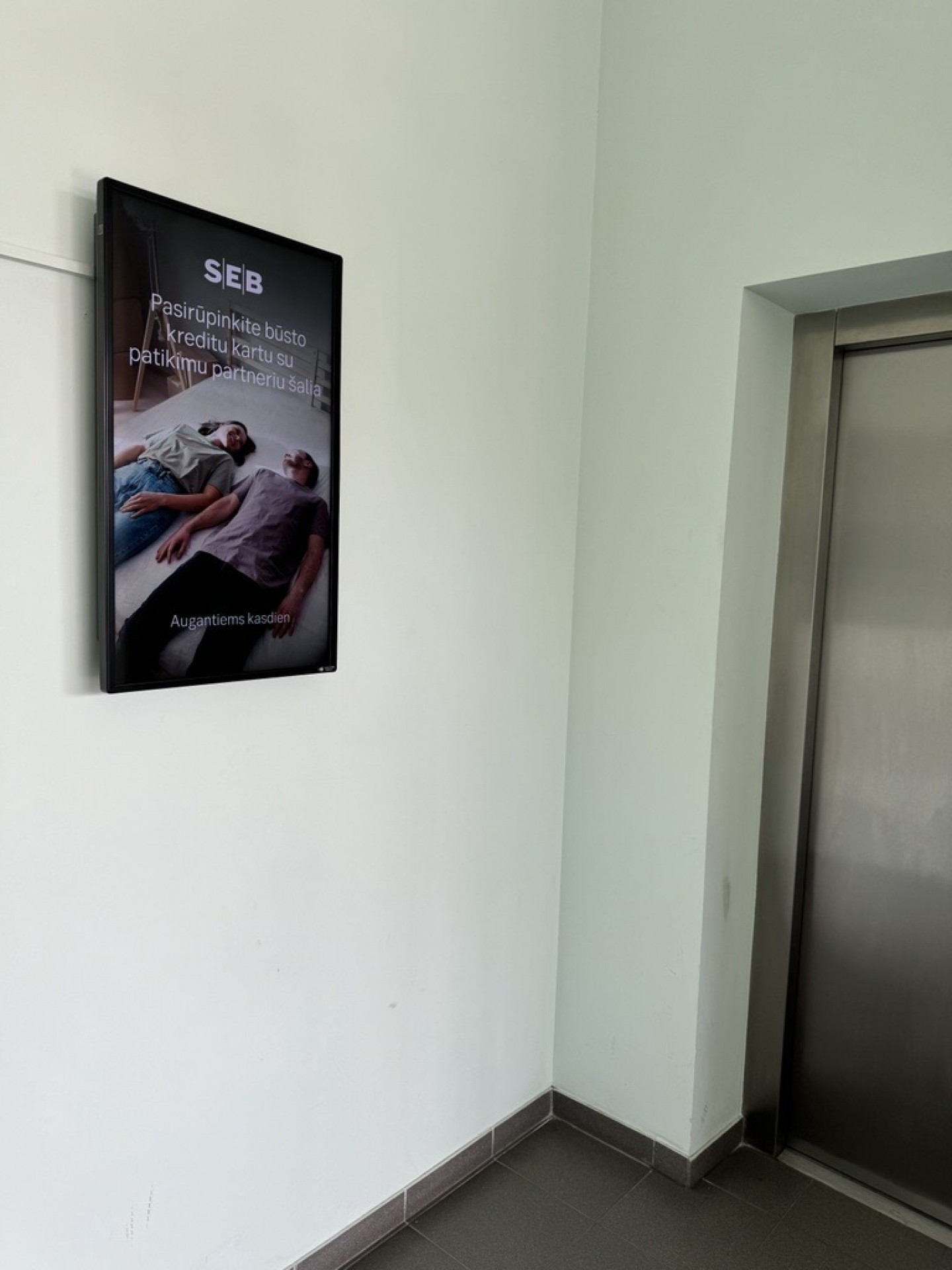 Reklaminis ekranas Baltijos verslo centre