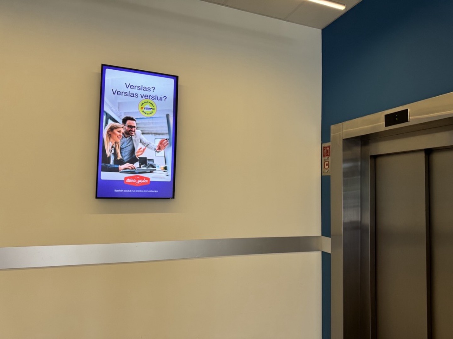 Reklaminis ekranas ONE verslo centre