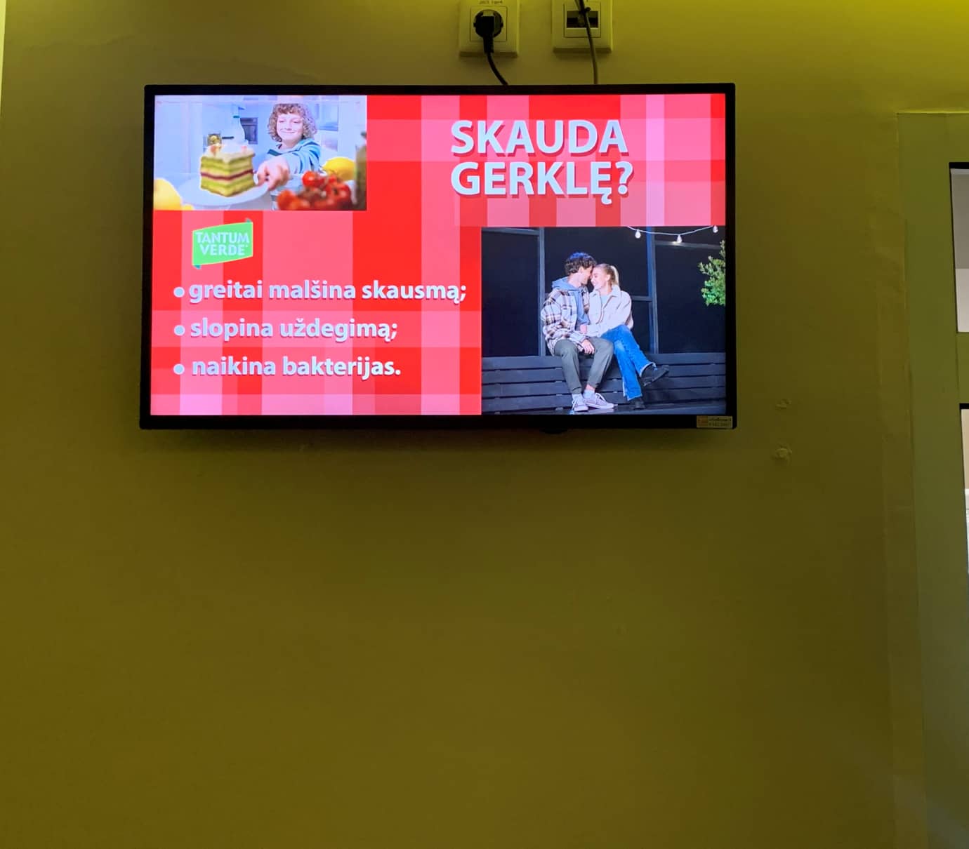 Reklaminiai ekranai VŠĮ Vilniaus centro poliklinikoje,  Diagnostikos centre