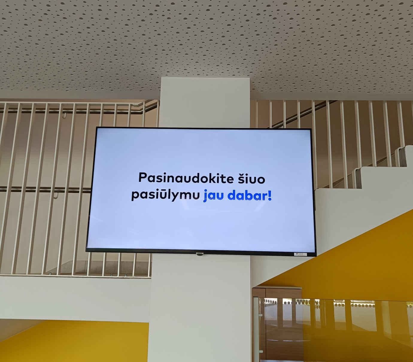 Reklaminiai ekranai  VUL Santaros klinikų vaikų konsultacijų poliklinika