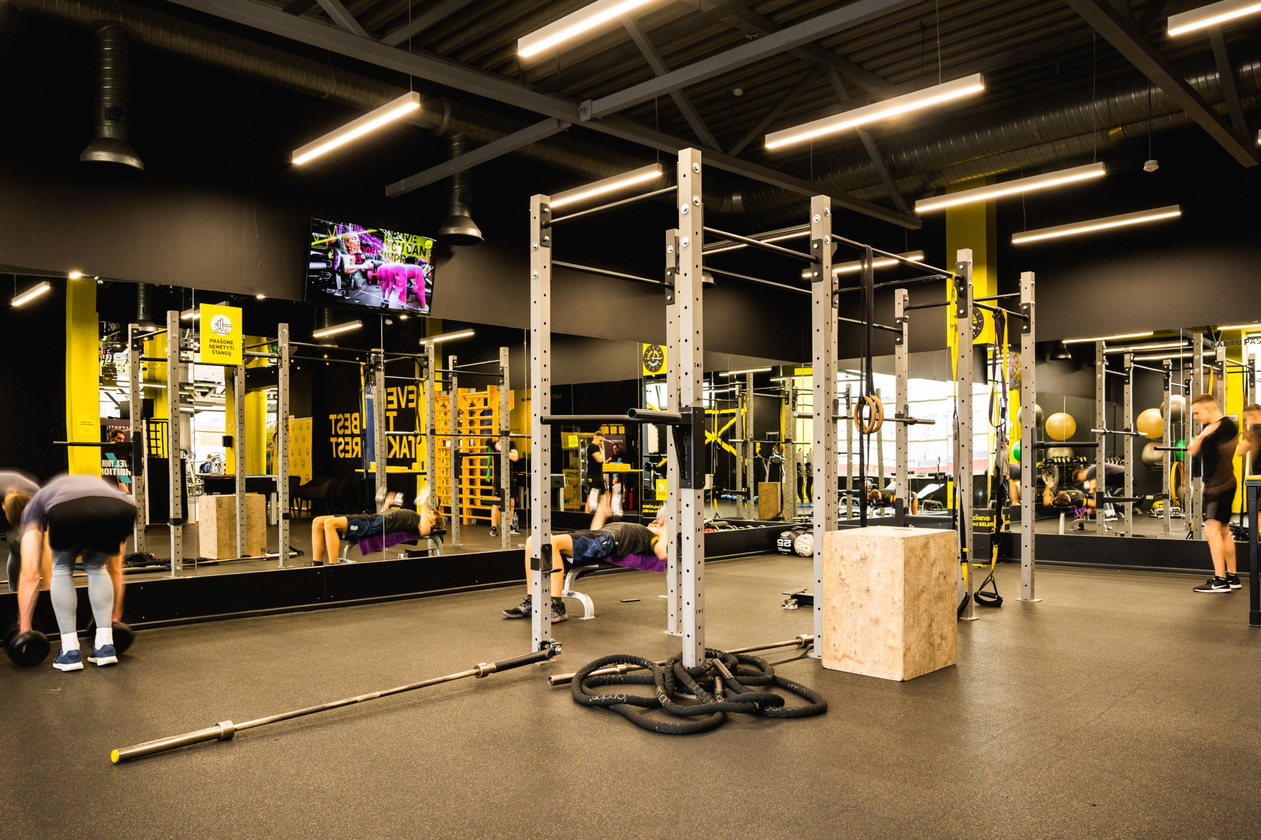 Lemon Gym Šilainiai reklaminiai ekranai