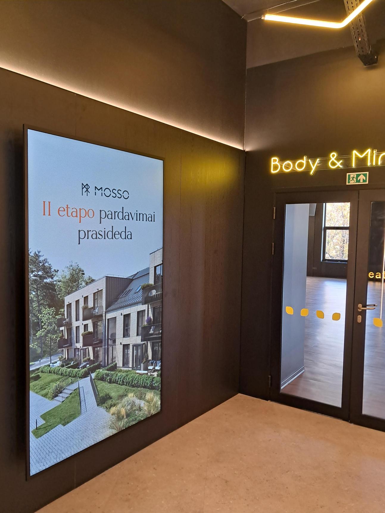 Lemon Gym Akropolis Vilnius reklaminiai ekranai (yra ir vertikalūs ekranai)