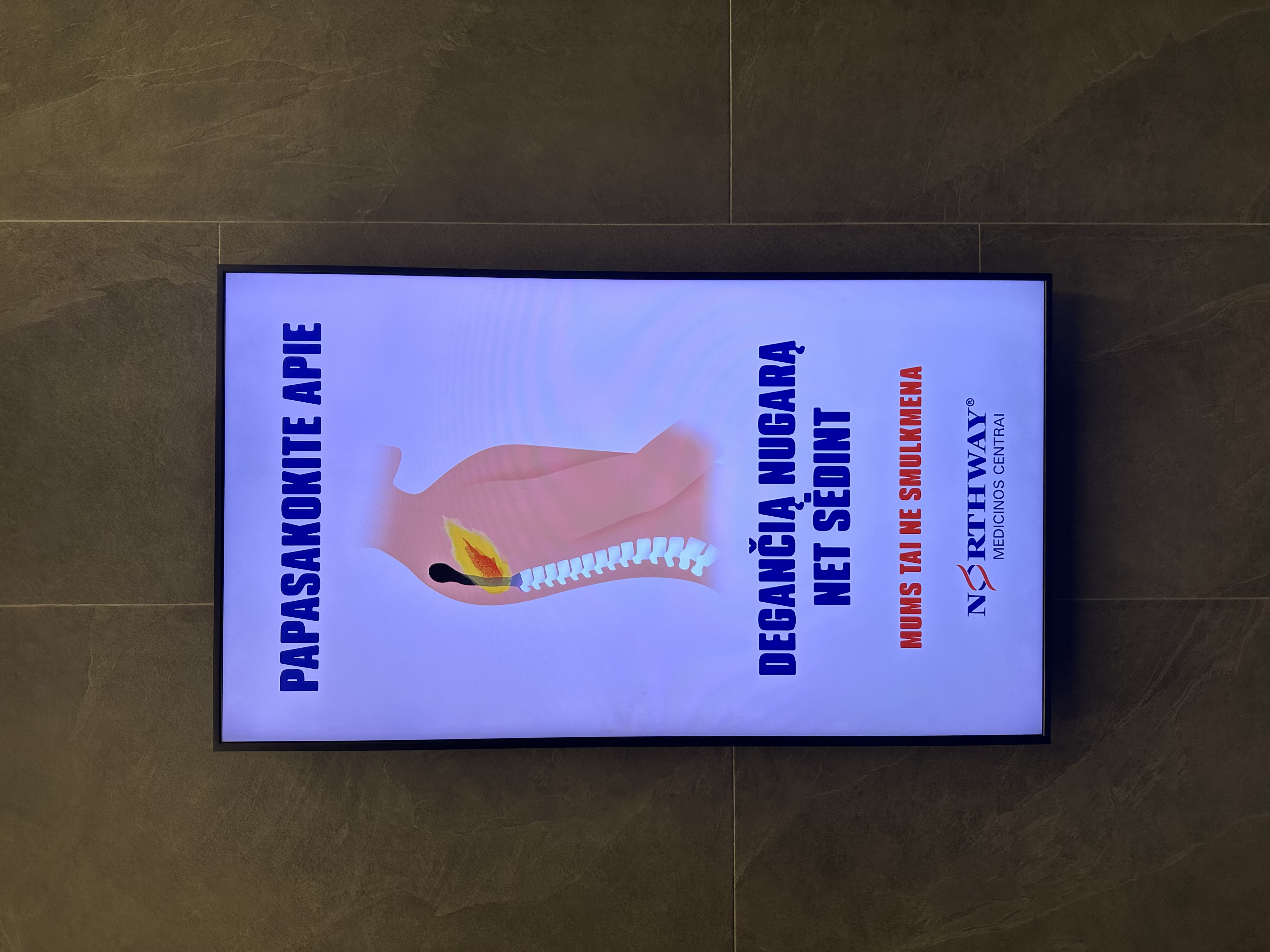 Reklaminis ekranas Delta verslo centre (Simbiocity)