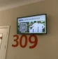 Reklaminis ekranas VŠĮ Vilniaus centro poliklinikoje, Naujamiesčio filiale
